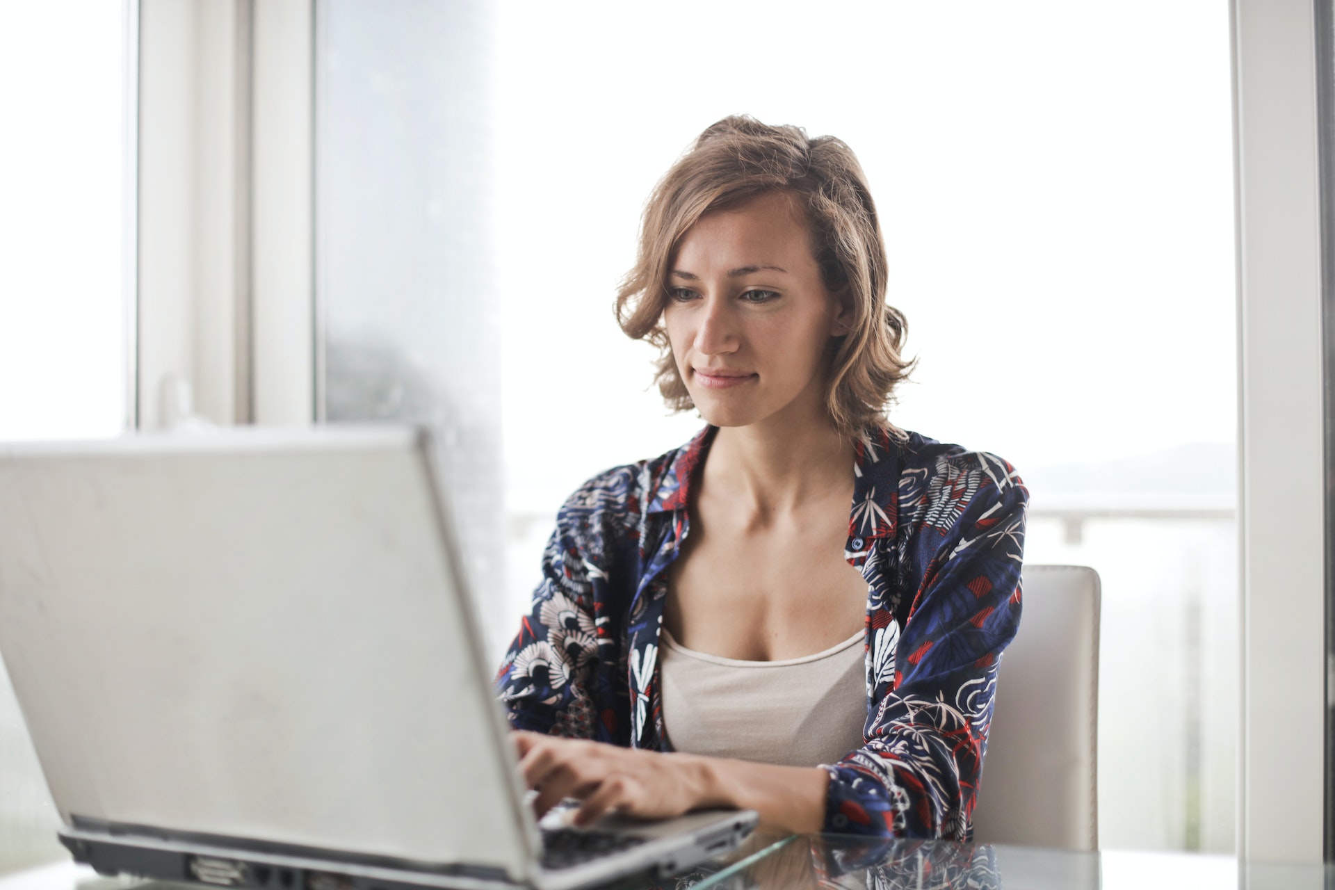 Simple Ways to Stay Safe When Online